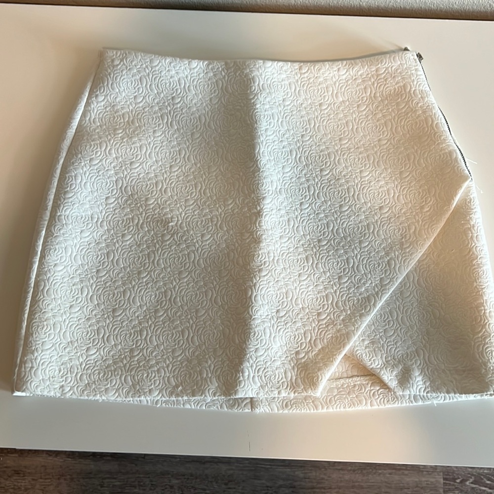 Zara skirt like new